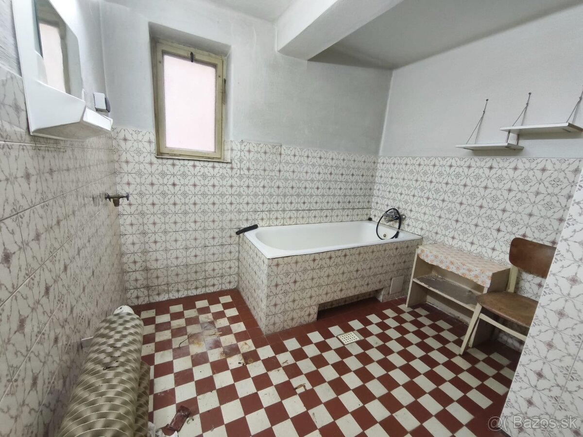 Predaj,rodinný dom v meste Fiľakovo - 12