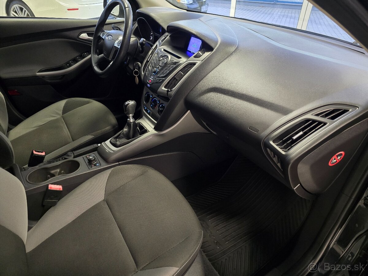 Ford Focus Kombi 1.6 TDCi DPF Trend - 12