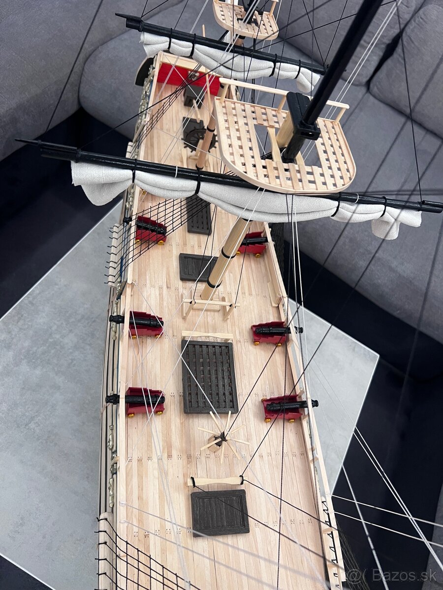 Dreveny model plachetnice. - 12