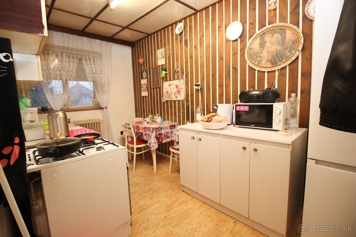 Veľký 4 izbový byt- Garáž- Vlastná záhrada - 12