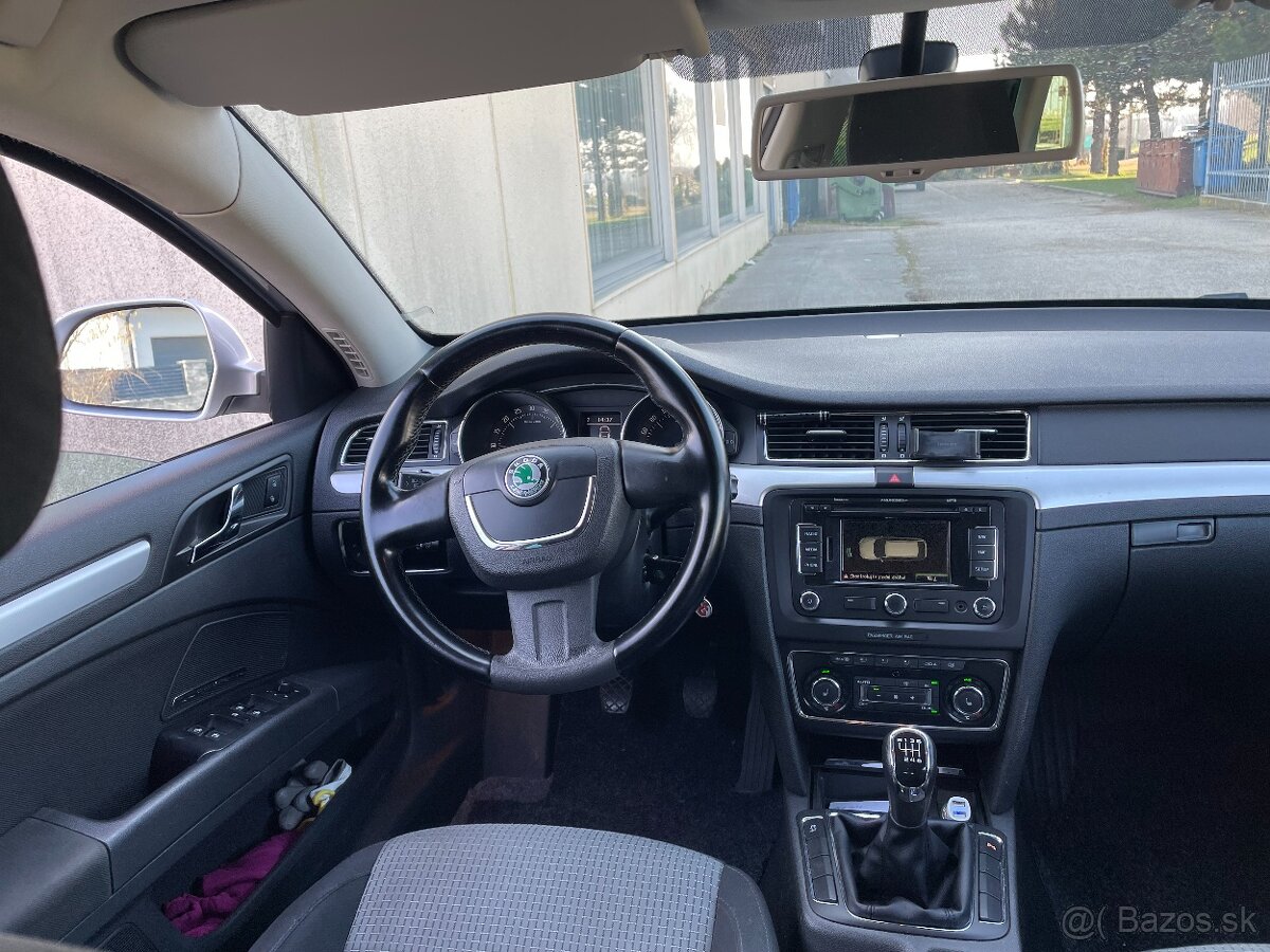Škoda Superb 2,0 TDi - 12