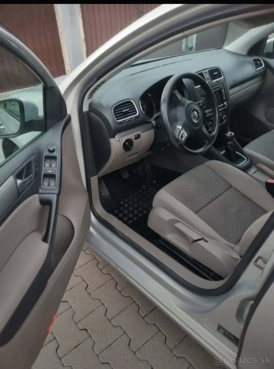 Volkswagen Golf 6 1.4 benzín - 12