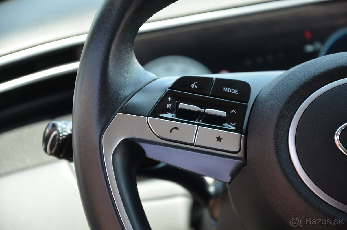 Hyundai Tucson 1.6 CRDI Family 85kW - 12