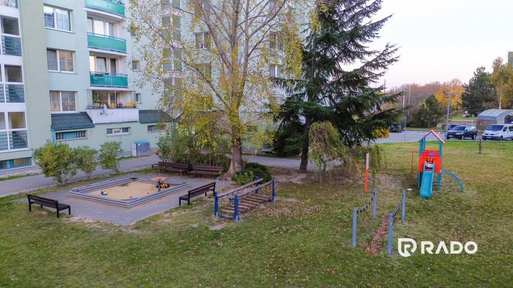 RADO | Slnečný 2i byt v tehlovom dome so zariadením | Vrakuň - 12