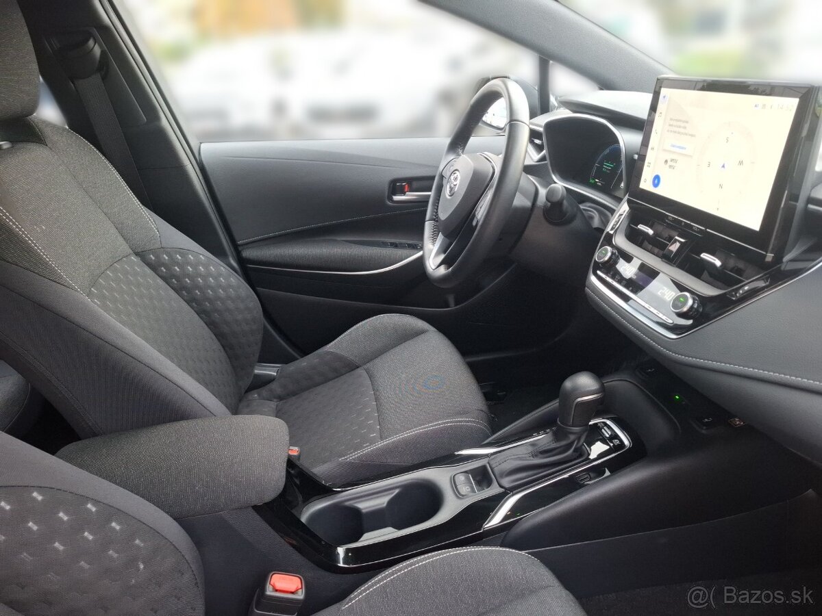 Toyota Corolla Kombi 1.8 Hybrid - 12