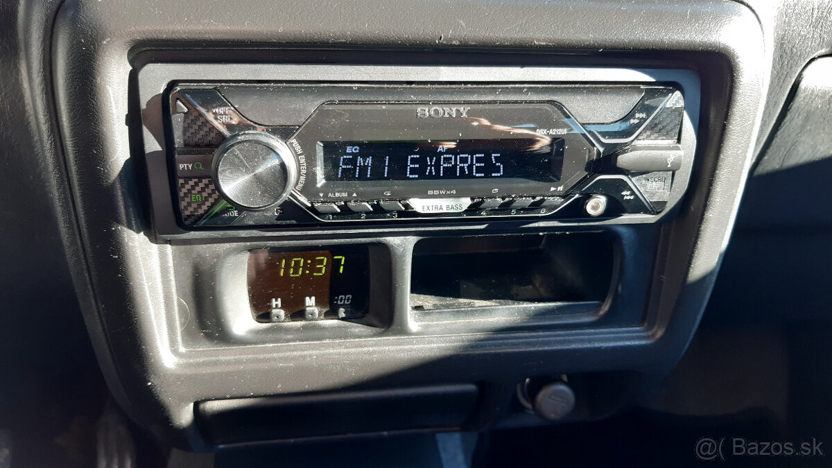 Predám Suzuki Jimny 1,3 benzín 4x4 - 12