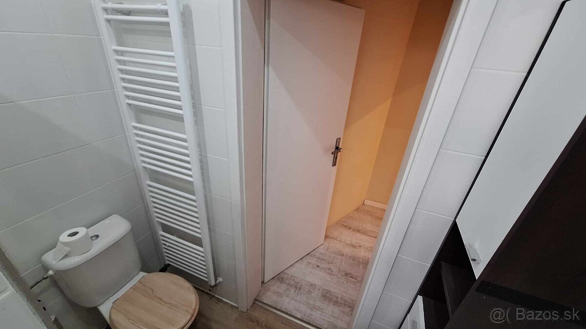 PREDAJ - Kompletne prerobený 3 izbový prízemný rodinný dom - 12