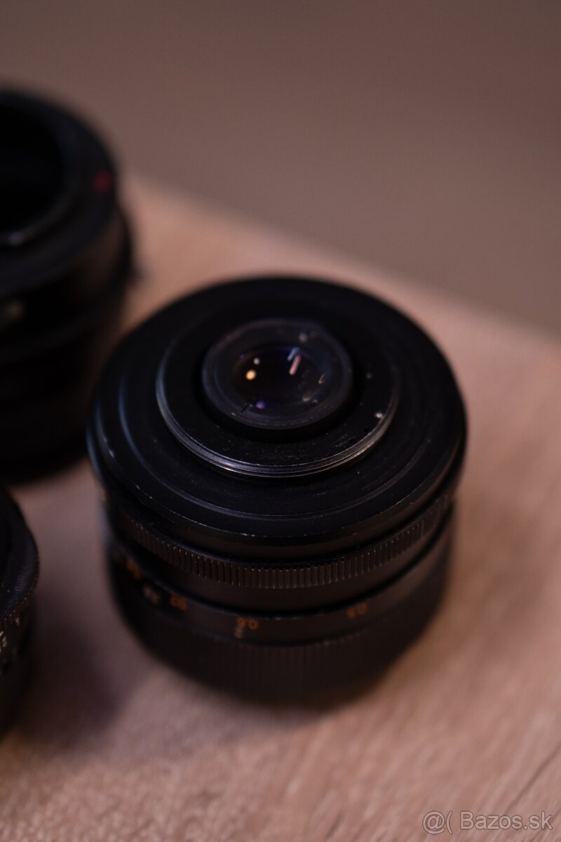 Starý objektív M42 - Revuenon-special 35mm f 2.8 - 12