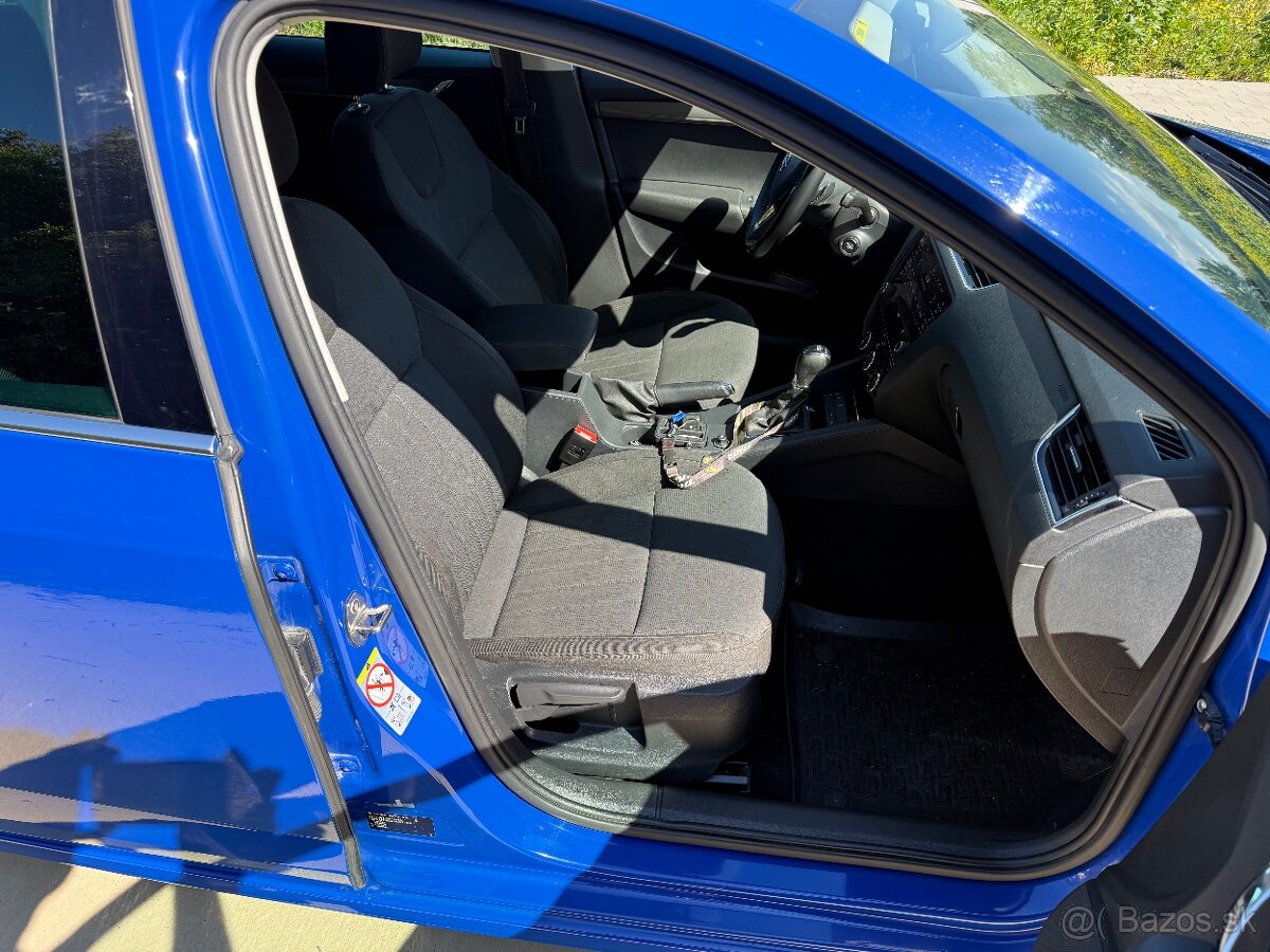 Škoda Octavia Combi 2.0 TDI DSG 110kw - 12