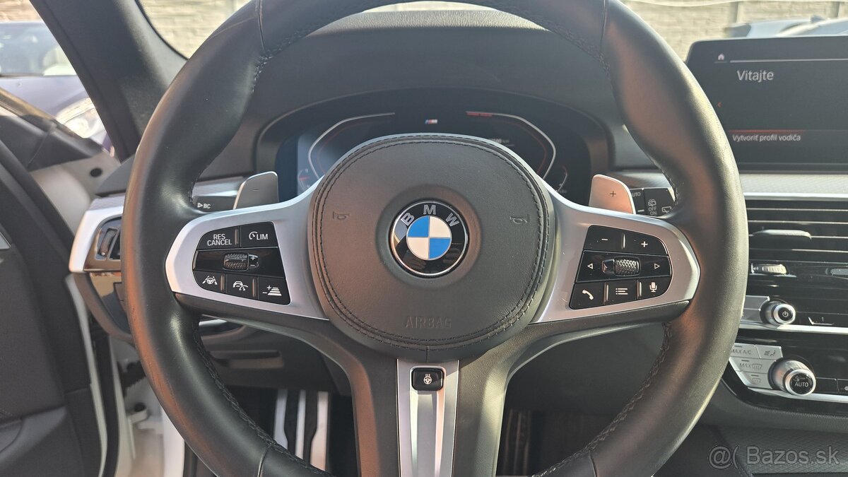 BMW Rad 5 Touring 530xDrive M-packet - 12