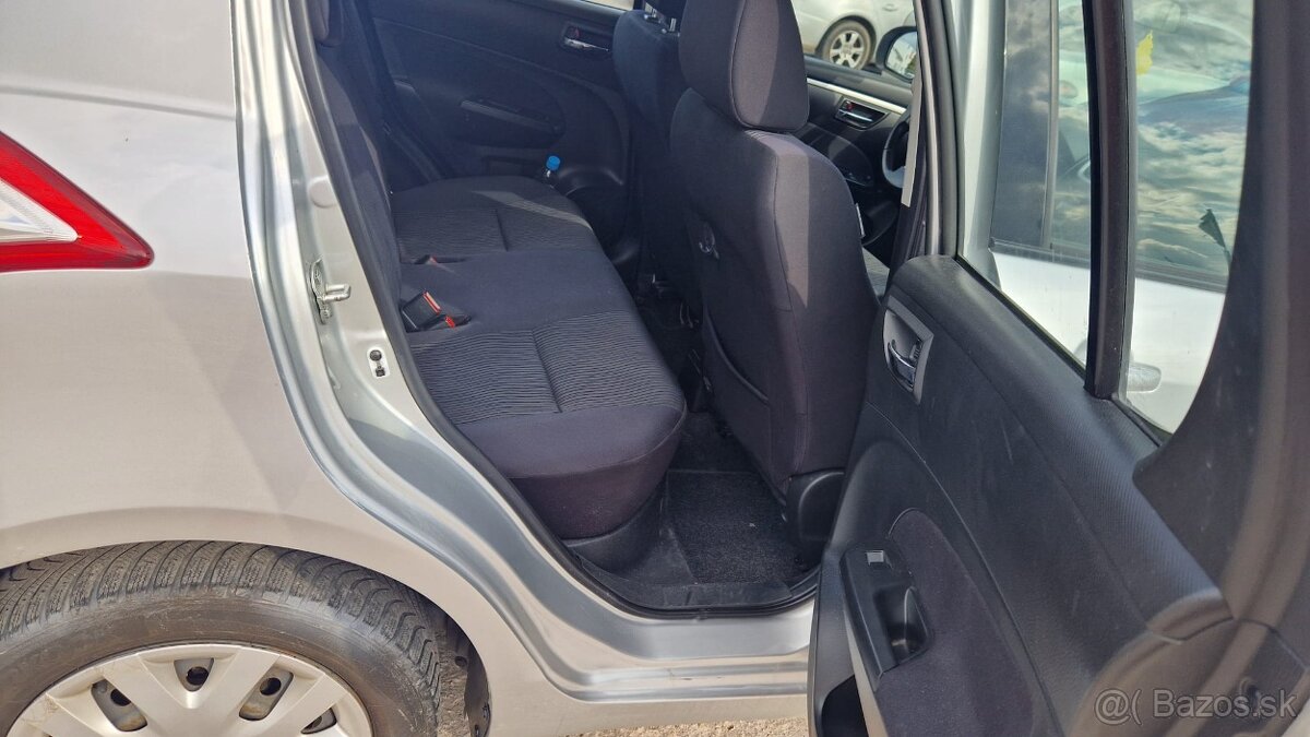 Predám SUZUKI SVIFT 1.3 BENZIN - 12