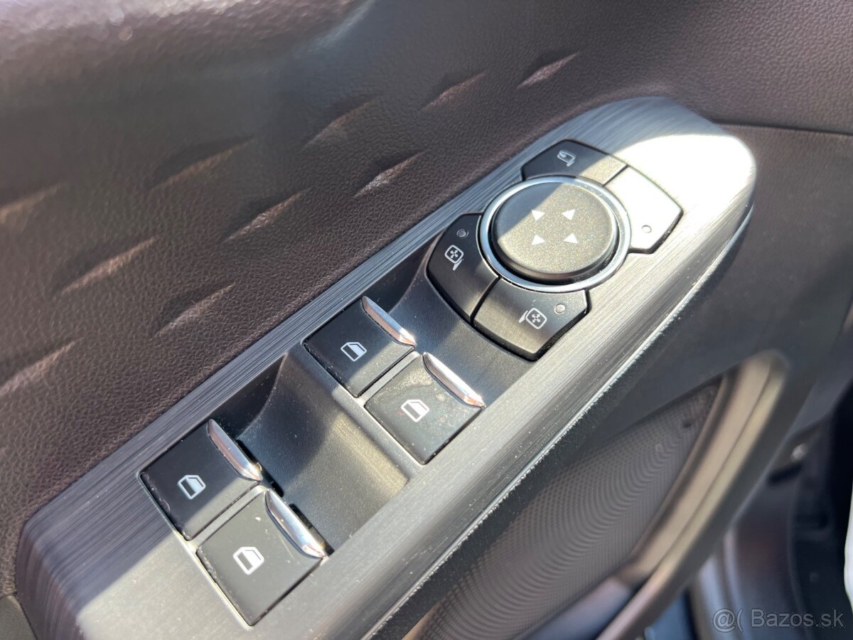 Ford Kuga 2.5 Duratec PHEV 225k Titanium CVT - 12