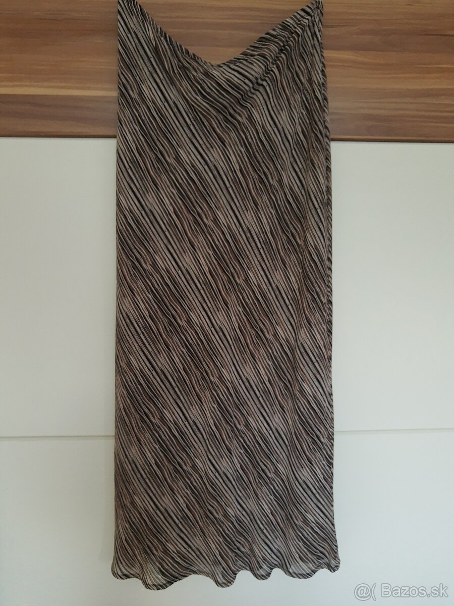 5x midi sukne veľ. M, L - 12