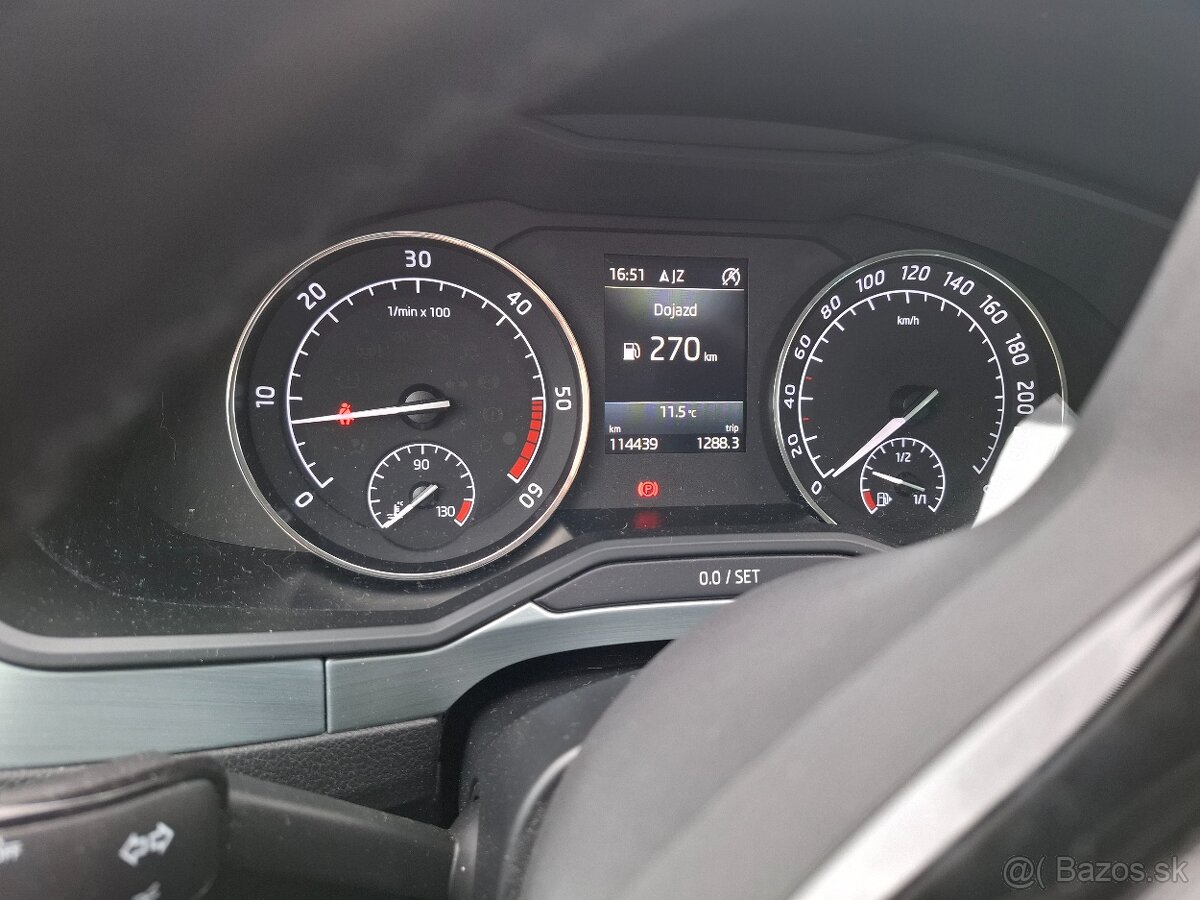 Škoda Superb 2018 - 12