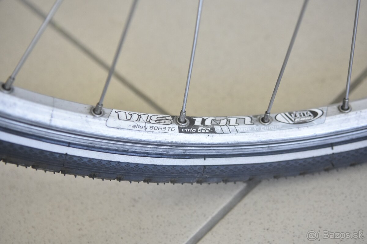 Trekingový bicykel - 12