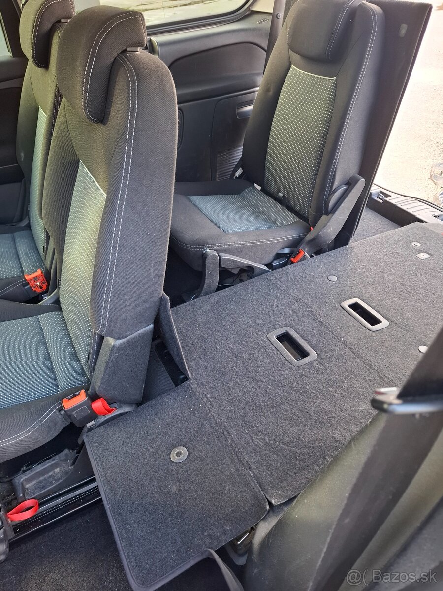 Ford Galaxy 2.0 TDCi, 7-miestny, automat – 3500 € - 12