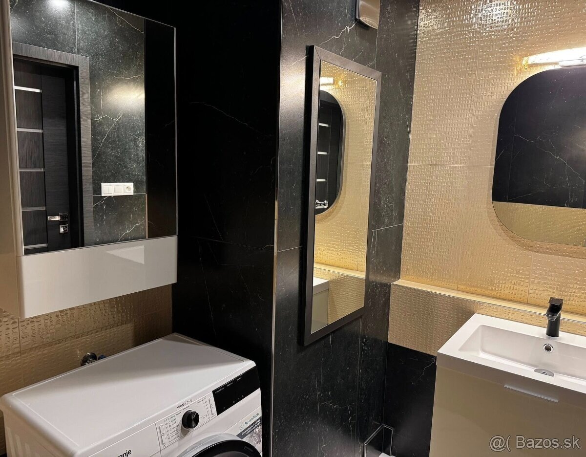 na prenájom veľkometrážny 3 izbový byt Prievidza - 12