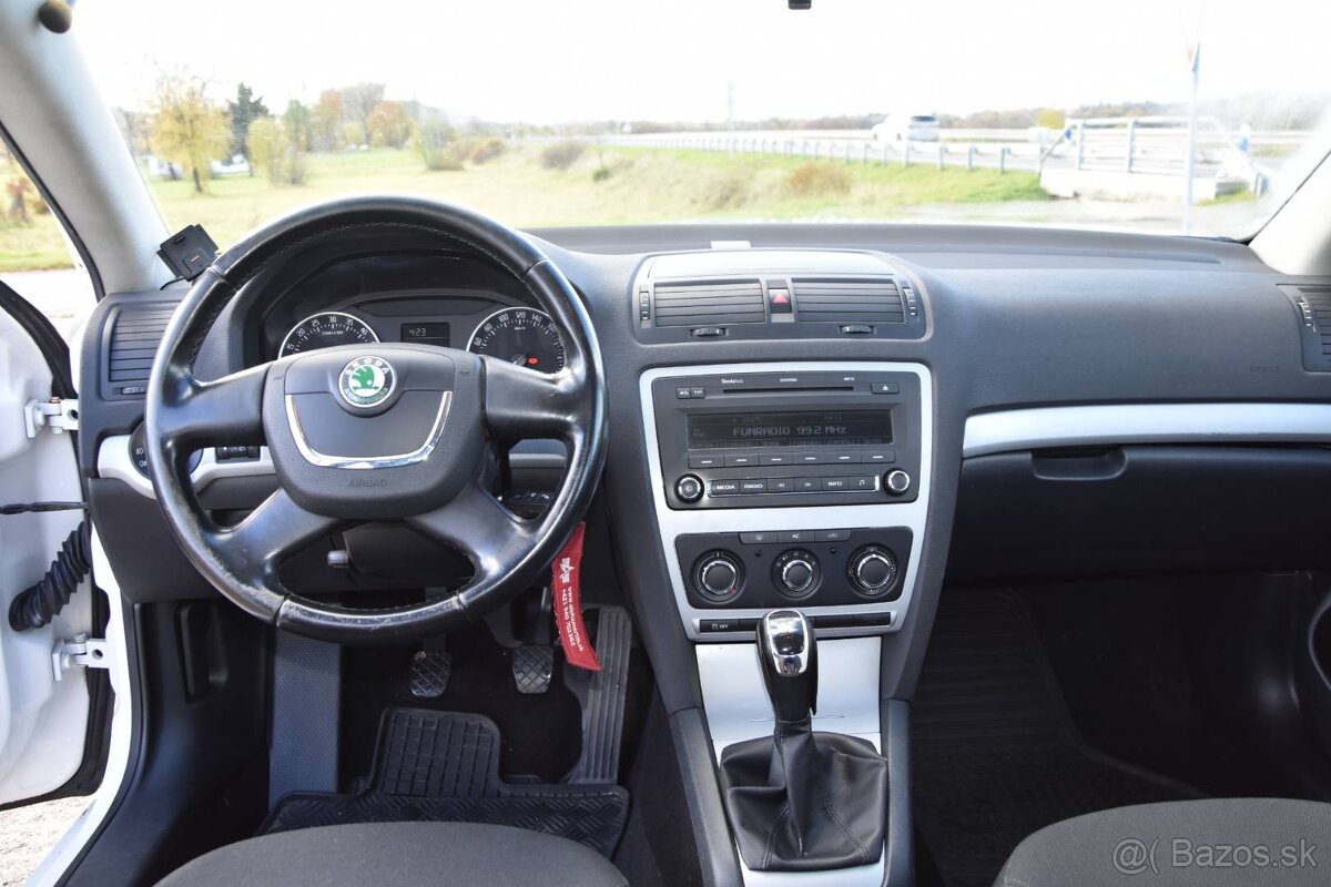 Škoda Octavia 1.6 TDI CR DPF Classic - 12