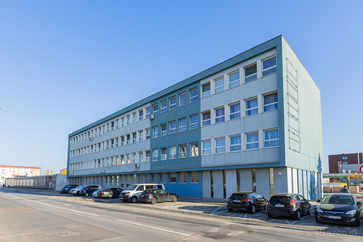 Predaj - moderne zariadená garzónka – Stará Vajnorská BA III - 12