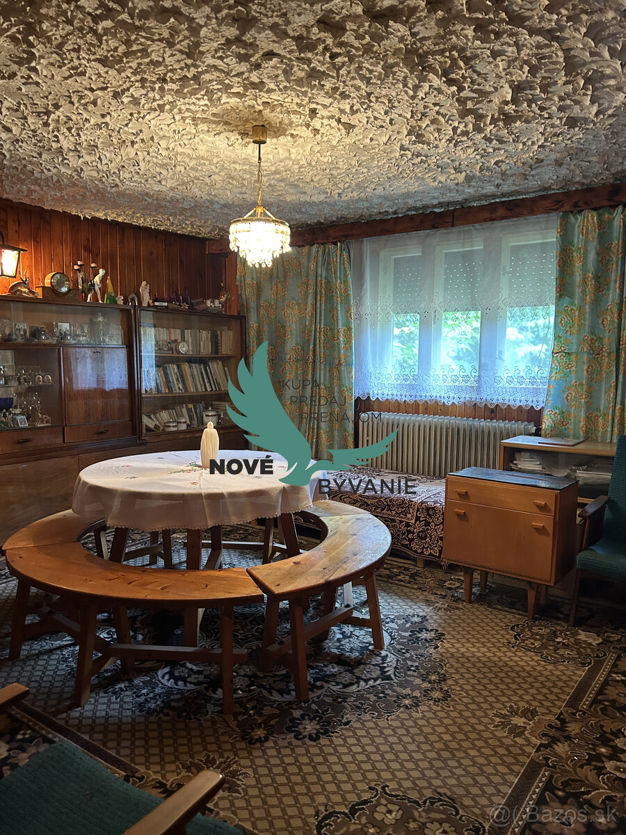 Priestranný rodinný dom s veľkou záhradou - Lopej - 12