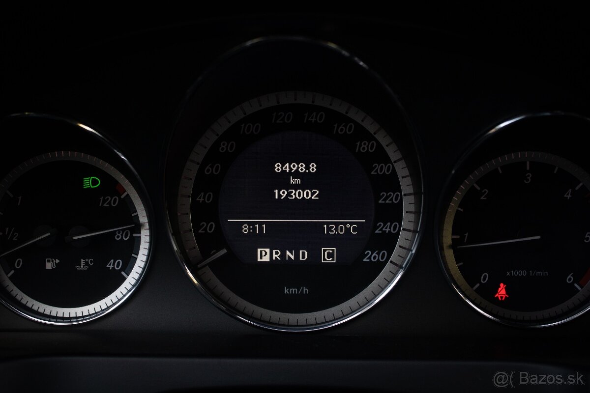 Mercedes C 220 CDI Automat, bez hrdze, pôvodný lak - 12