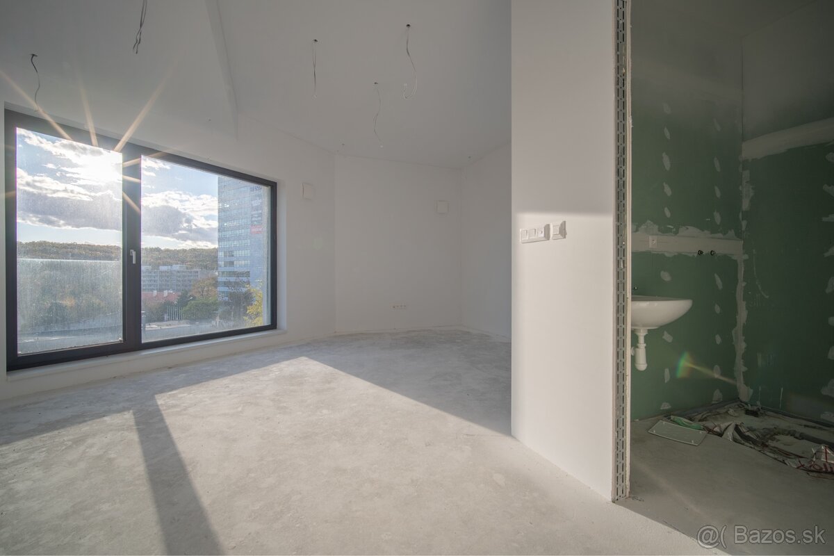 PREDAJ 3 izbového bytu K Železnej studienke, Staré Mesto - 12