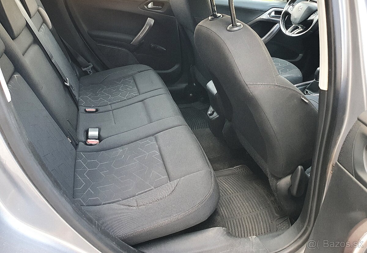 Peugeot 2008 1.2 Pure tech - Access - 12