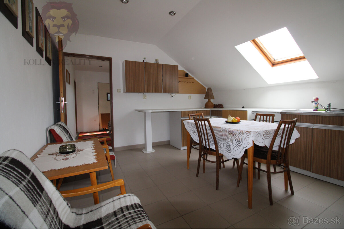 ZNÍŽENÁ CENA - NA PREDAJ - Veľký Rodinný dom Sokolovce - 12