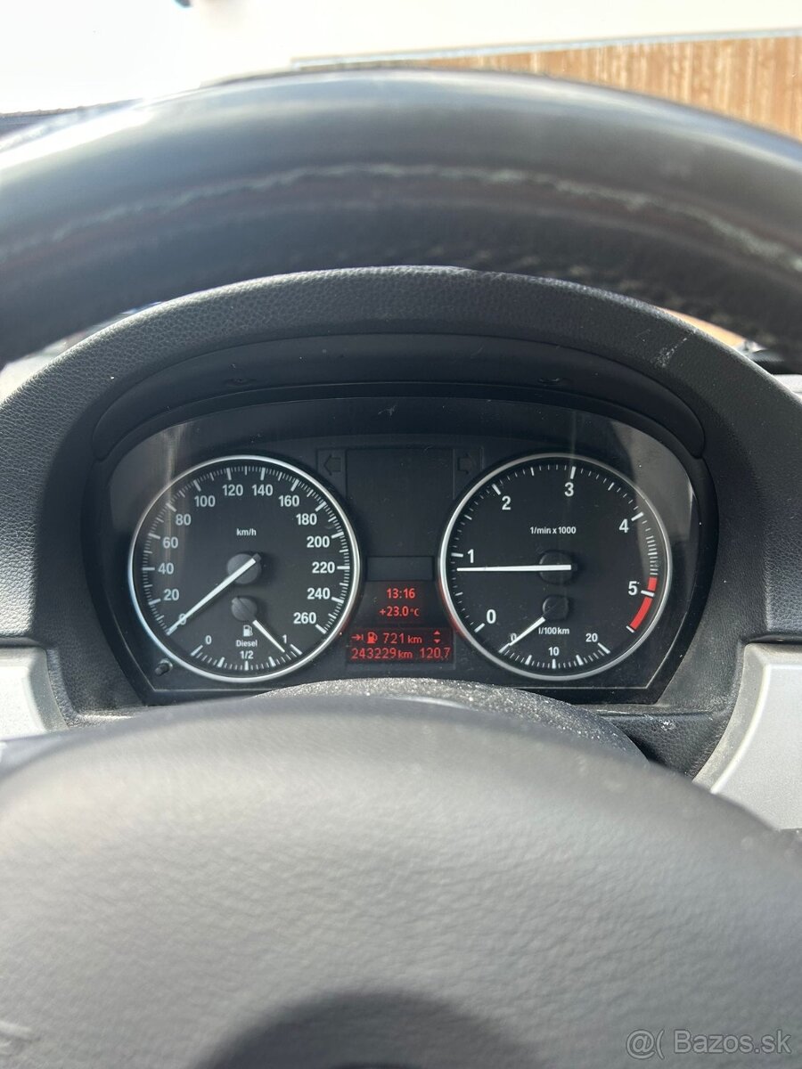 BMW e91 320xd Touring Sportpacket Carbon schwarz 4X4 - 12