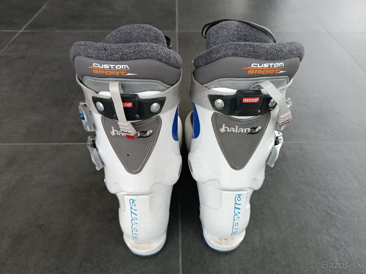 Lyže Volant a lyžiarky Atomic - 12