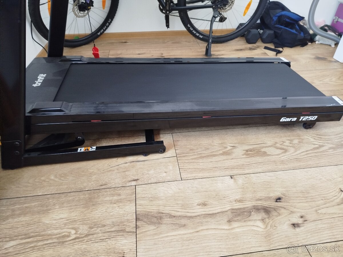 Predám elektrický bežecký pás Trinfit Gara T250 - 12