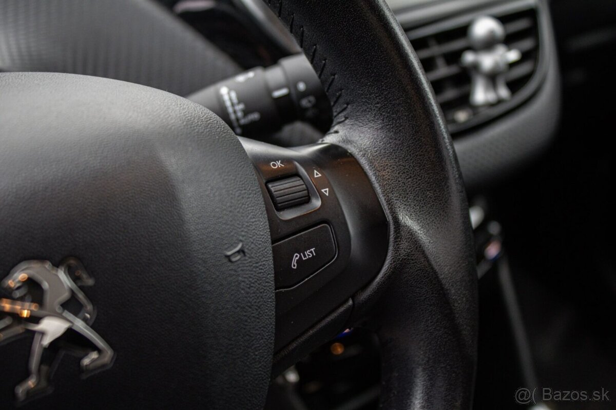 Peugeot 2008 1.2 PureTech Style | SK pôvod | Po rozvodoch - 12