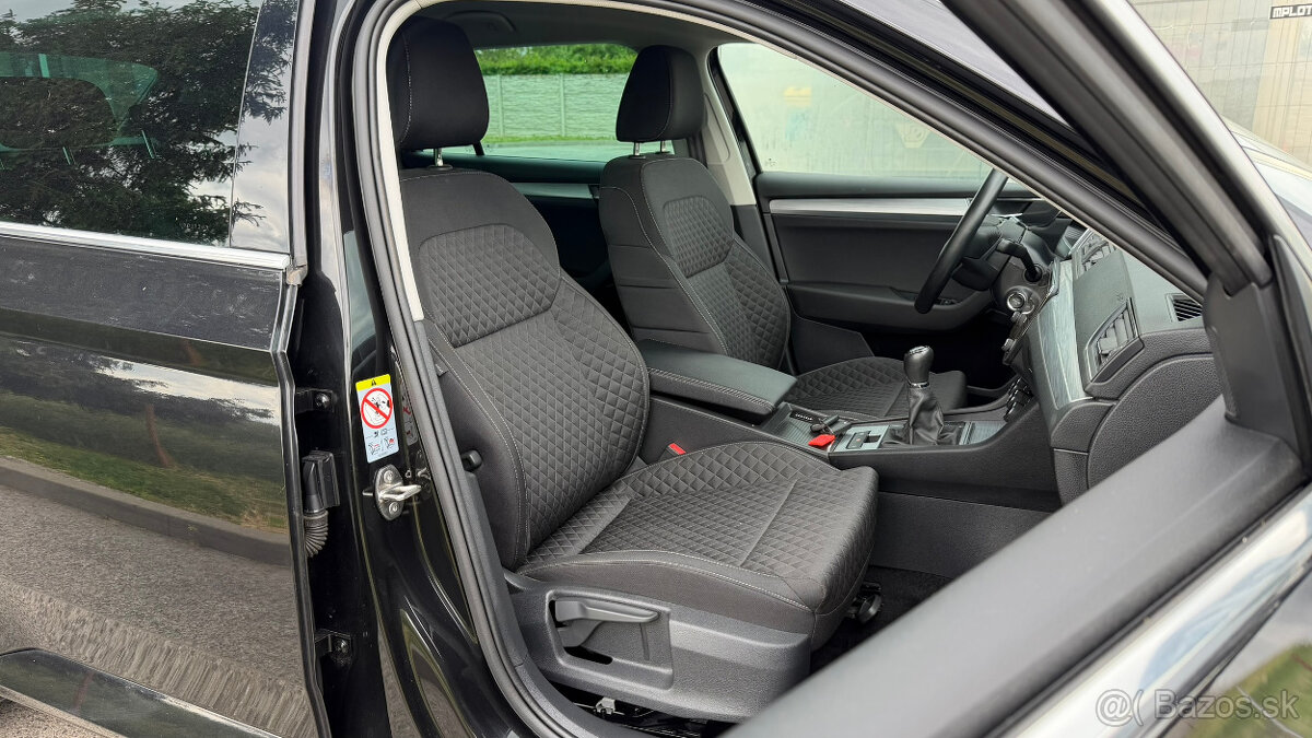 Škoda Superb Combi 2.0 TDI SCR :: 36.915km :: - 12