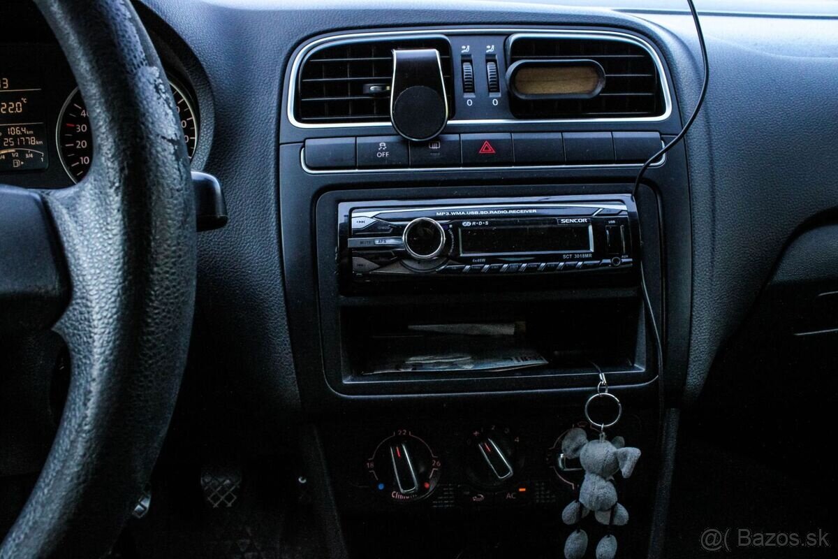 Volkswagen Polo 1.6 TDI Comfortline - 12