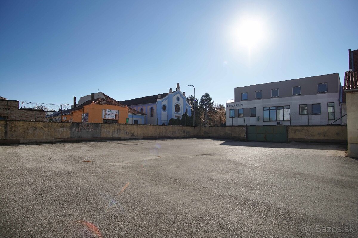 Na predaj jedinečný pozemok priamo v centre, Nové Zámky, 534 - 12