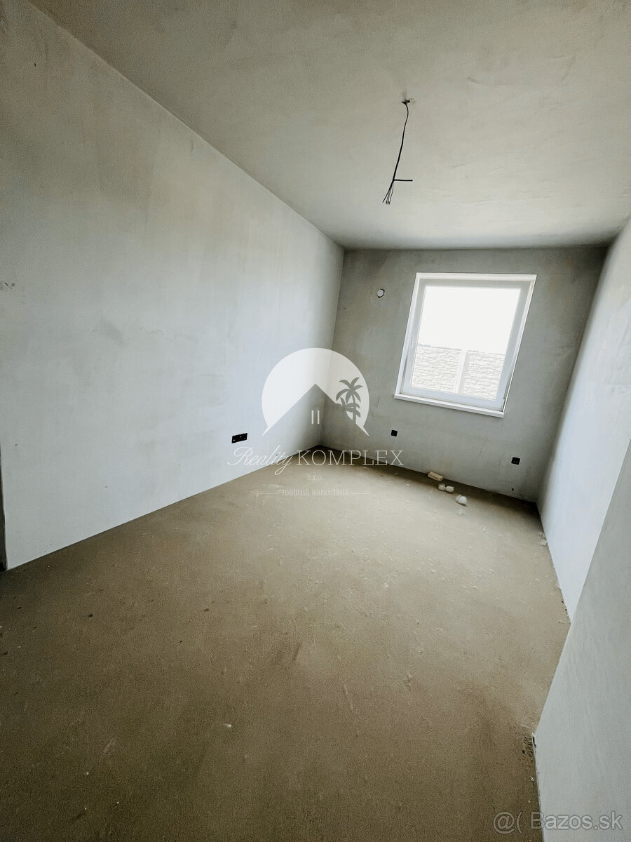 Reality KOMPLEX s.r.o. Vám ponúka na predaj priestranný a sv - 12