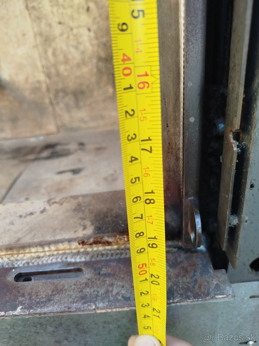 Predám krbovu vlozku teplovzdušnu. Značky KALFIRE - 12