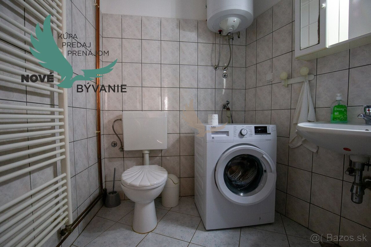 Kamenný dom v centre Šibenika - Chorvátsko - 12