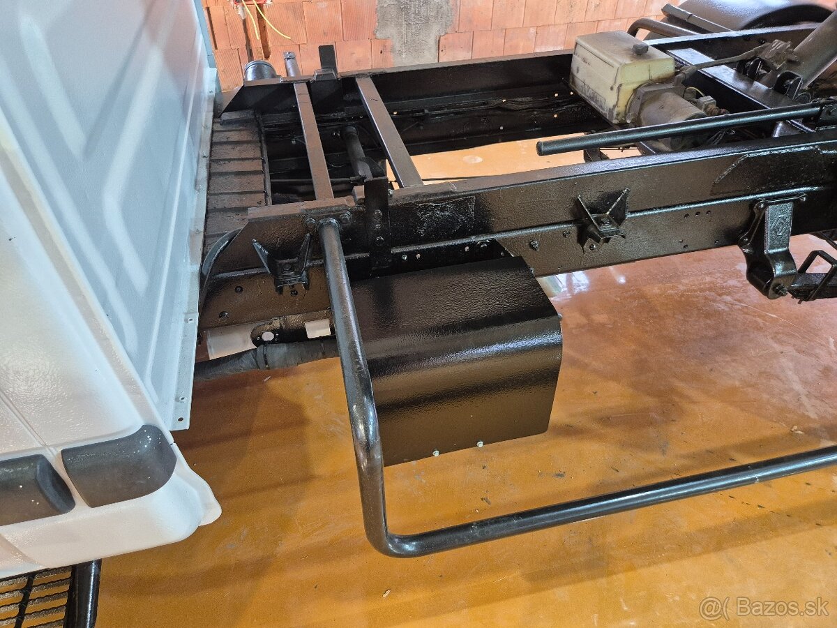 PREDAM RENAULT MASCOTT -VYKLAPAČ - 12