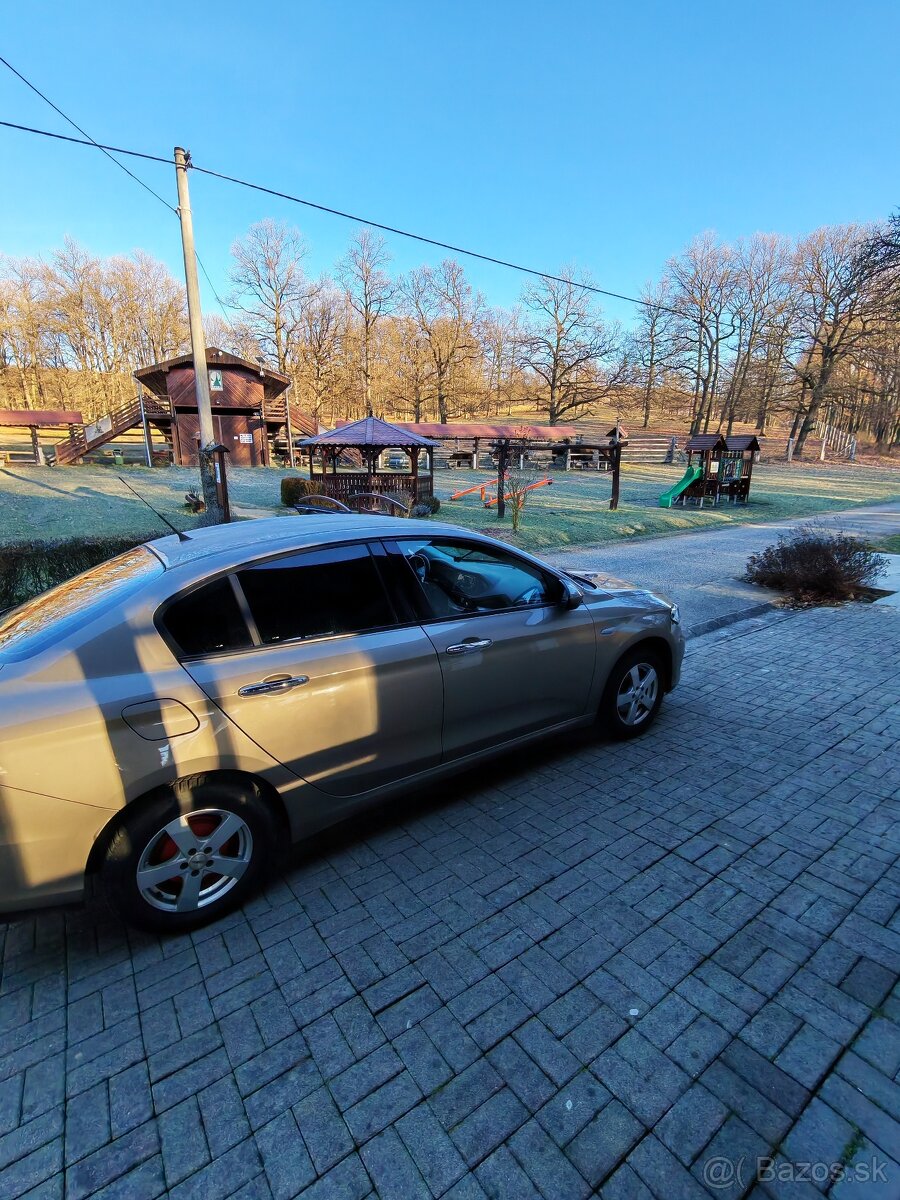 Fiat Tipo - 12