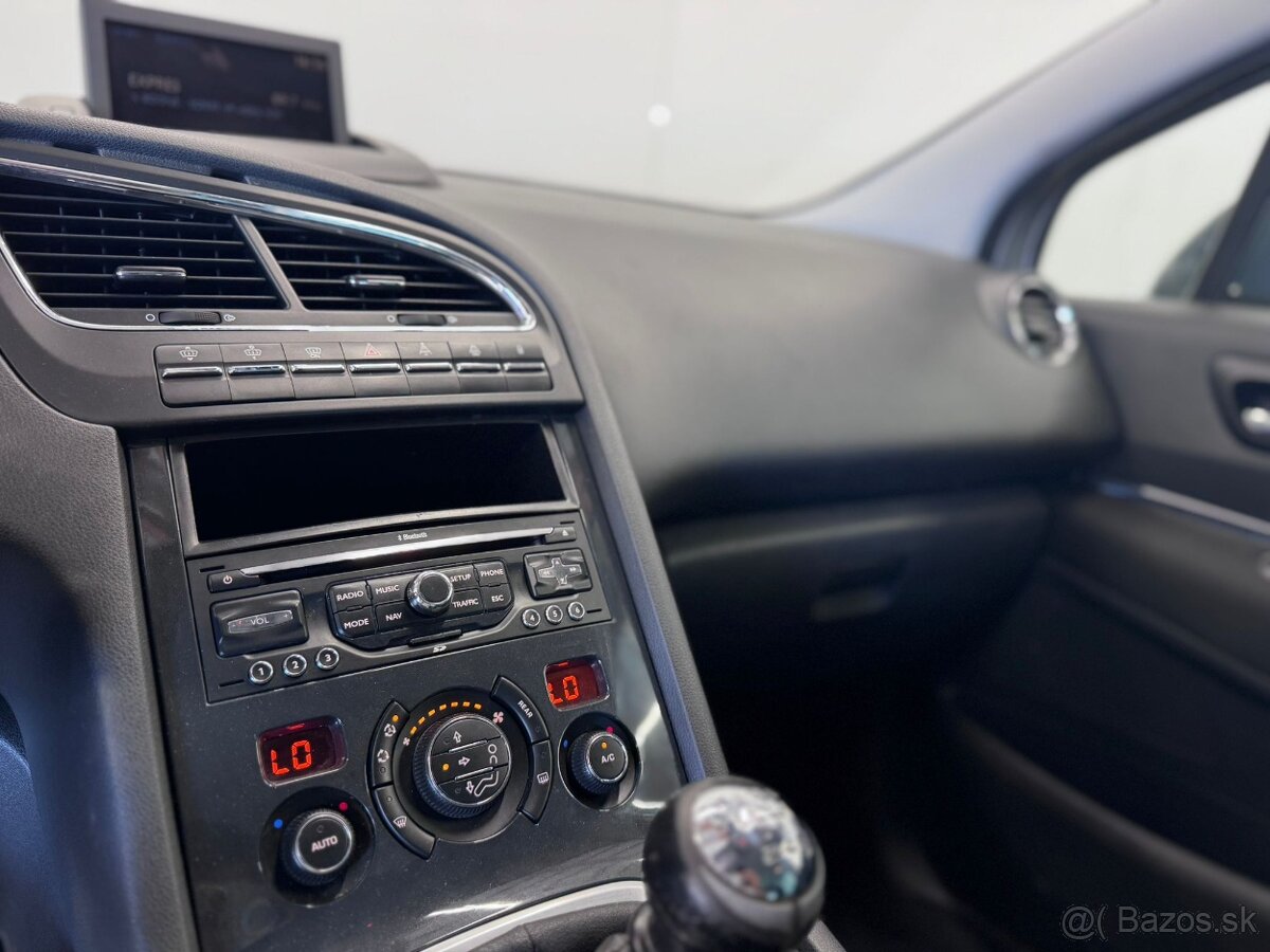 Peugeot 5008 2.0 HDi FAP - 12