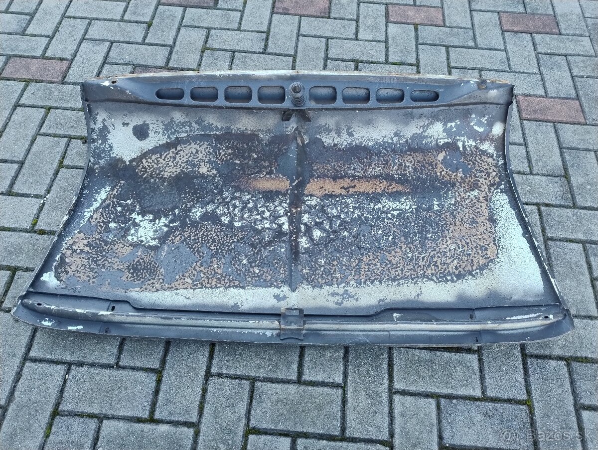 ŠKODA 1000 MB náhradné diely dvere blatníky kapota čelo - 12