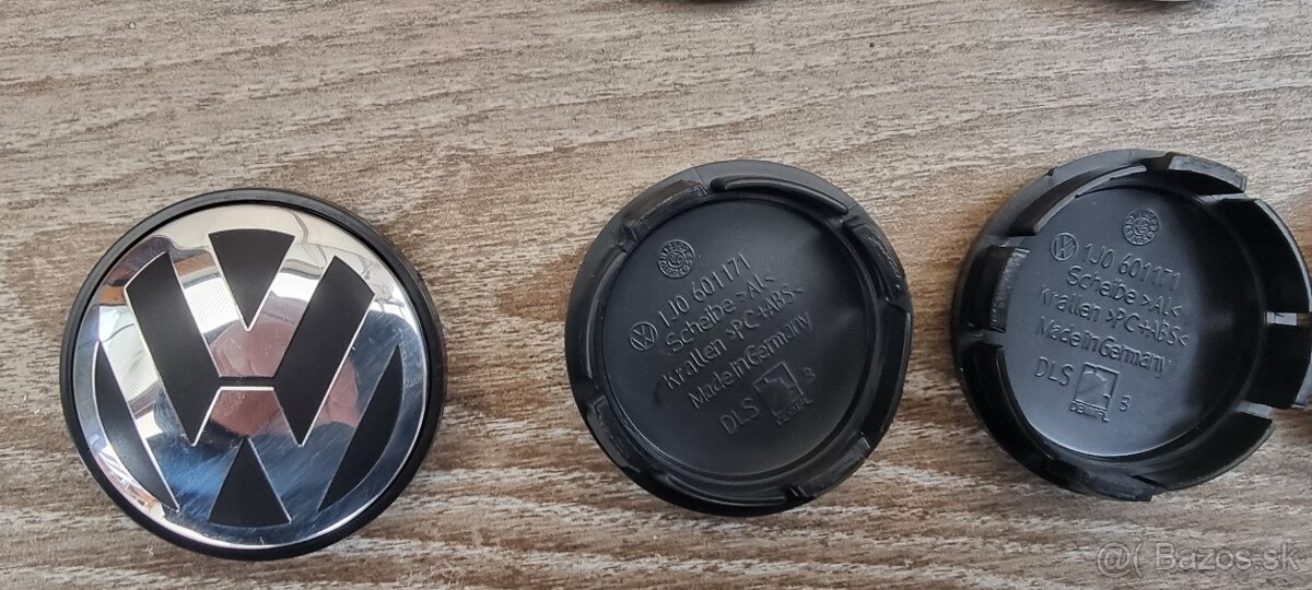 Predám orginal stredové pukličky znaky do diskov na Skoda - 12