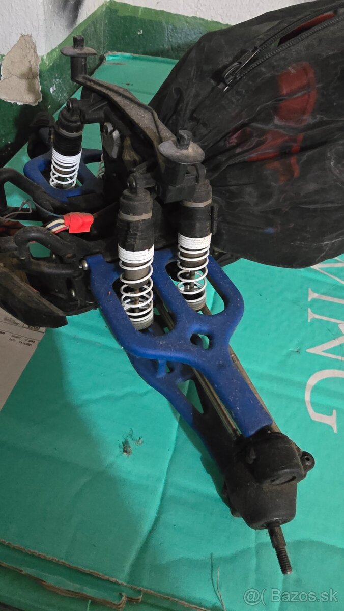 Rc Traxxas EMAXX - 12