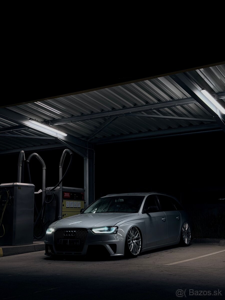 Audi A4 B8 / RS4 Look - 12