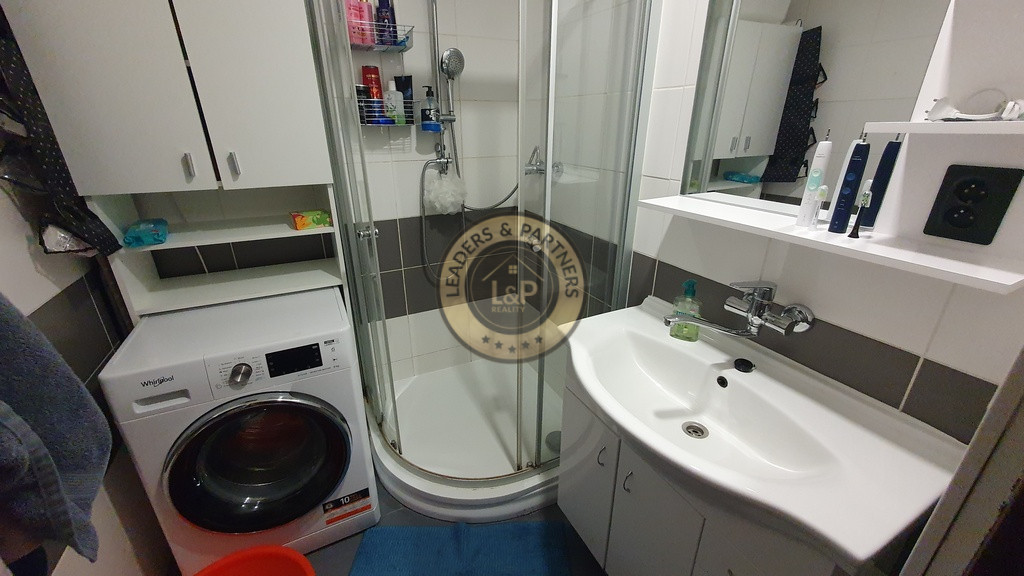 PREDAJ: 3 izb. byt 76 m2 + loggia Zimná ul. - 12