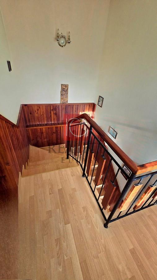 NA PREDAJ rodinný dom s veľkým pozemkom,Veľký Kýr - 12