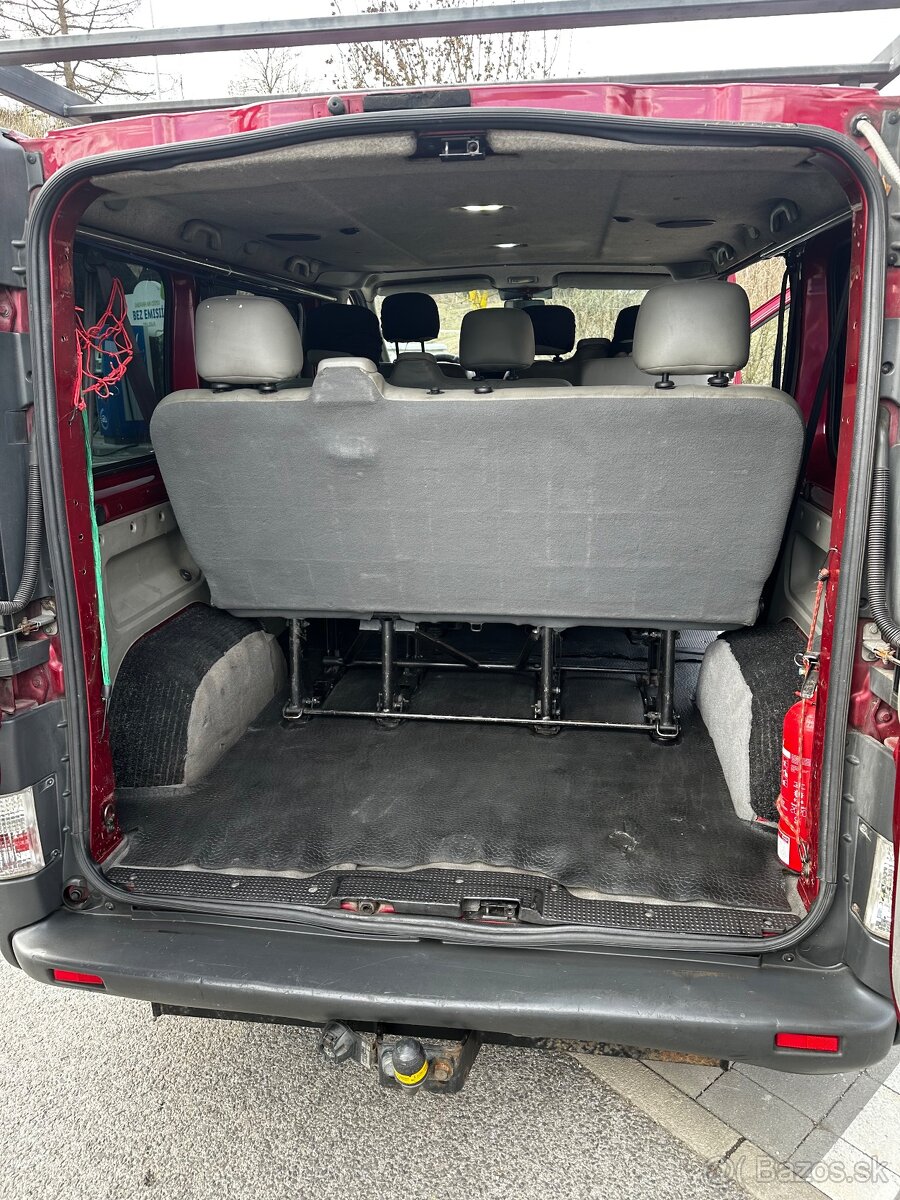 Opel Vivaro 1.9 TDTI - 12