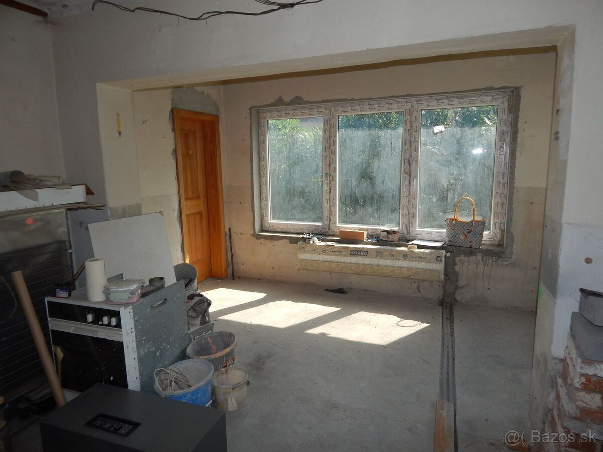 EXKLUZÍVNE-SPEKTRUM REALITY- Na predaj 7-izbový rodinný dom - 12
