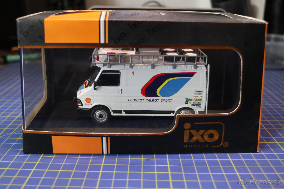 Modely áut 1:43 - 12